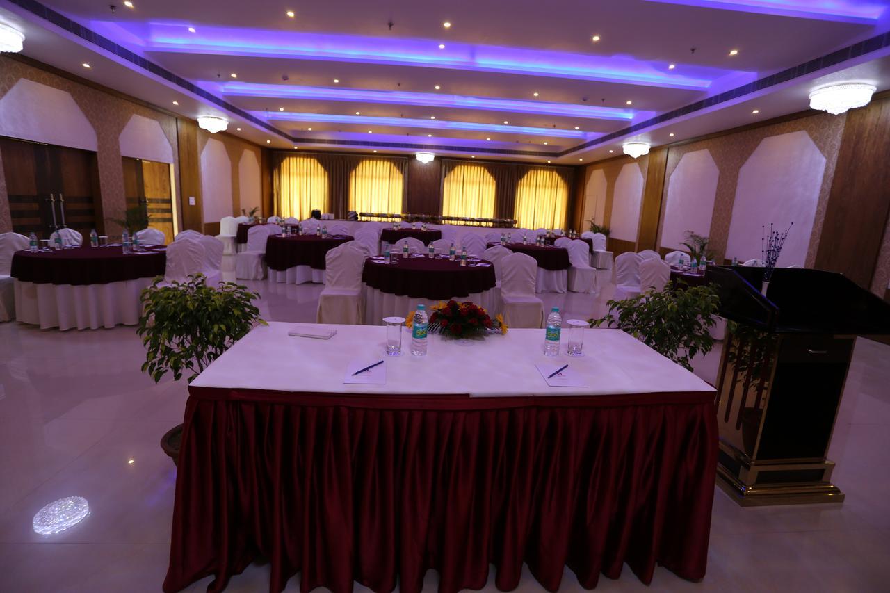 Hotel Kamlesh Continental Angul Esterno foto