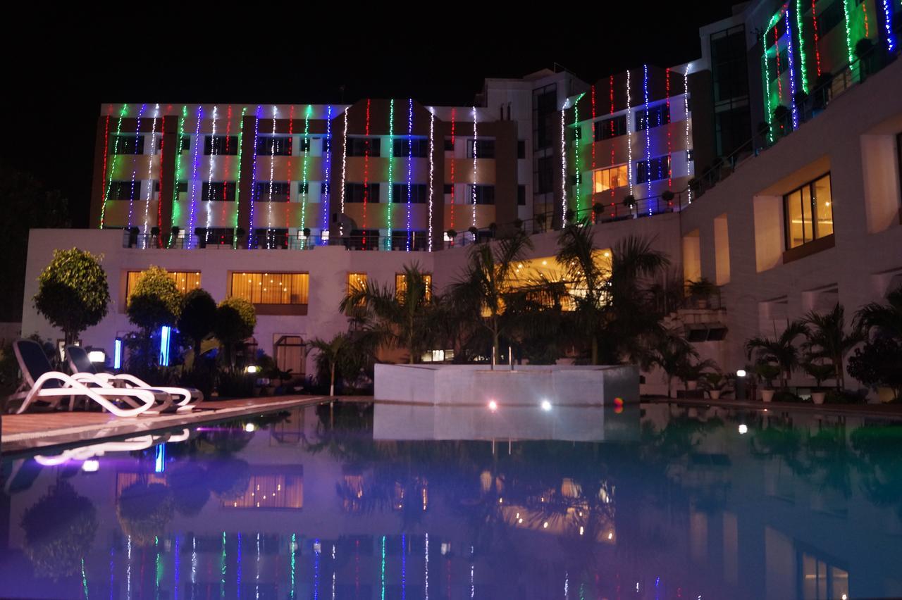 Hotel Kamlesh Continental Angul Esterno foto