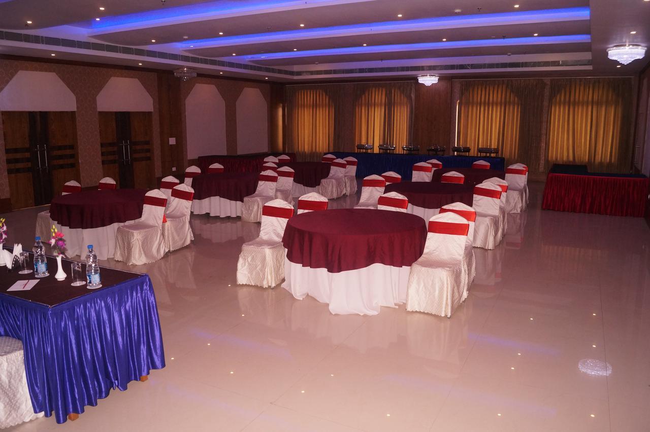 Hotel Kamlesh Continental Angul Esterno foto