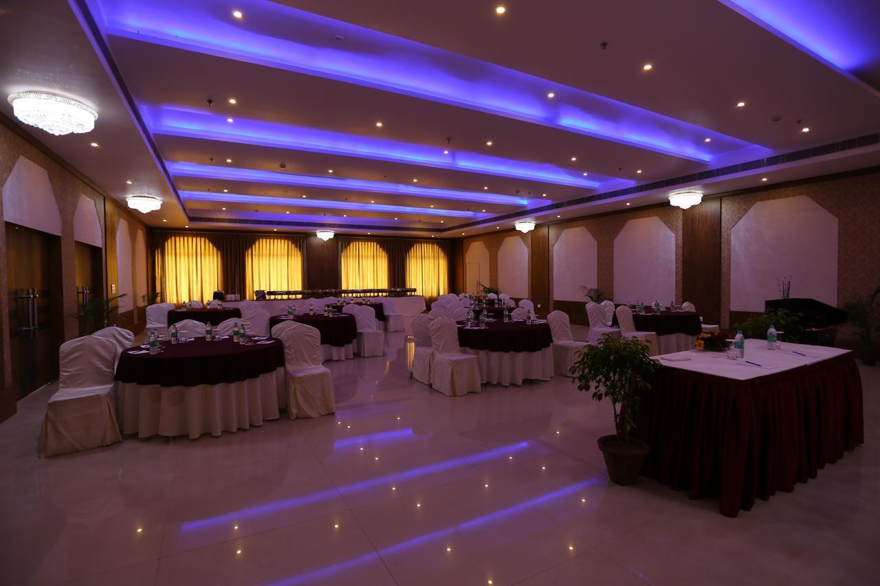 Hotel Kamlesh Continental Angul Esterno foto